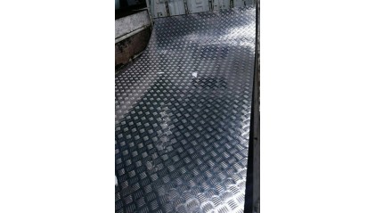 лист нержавеющий рифленый квинтет 1 мм AISI 430 купить в Екатеринбурге