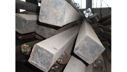 поковку стальную квадратную 220 мм 12ХН3А купить в Екатеринбурге