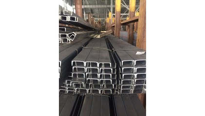 швеллер стальной гнутый неравнополочный 100x80x50x4 мм 09Г2С купить в Екатеринбурге