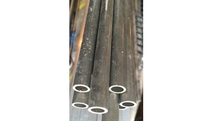 Трубу алюминиевую СВ анодированную 32x2,5 мм Д1 купить в Екатеринбурге