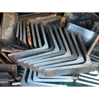 Уголок стальной гнутый равнополочный 40x40x3 мм С235 ГОСТ 19771-93