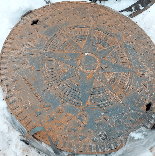 Тяжелые чугунные люки